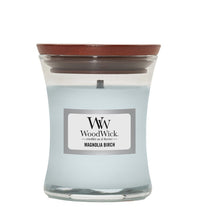 Load image into Gallery viewer, Woodwick Mini Candle Magnolia Birch
