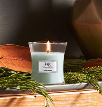 Load image into Gallery viewer, Woodwick Mini Candle Magnolia Birch
