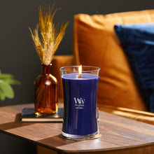 Load image into Gallery viewer,  Woodwick Large Candle- Hinoki Dahlia 
