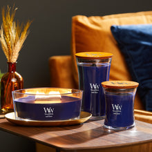 Load image into Gallery viewer, Woodwick Medium Candle- Hinoki Dahlia 
