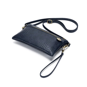 Liv Crossbody Clutch [col:black]