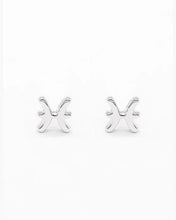 Load image into Gallery viewer, Sterling Silver Zodiac Earring - Pisces [sty:pisces]
