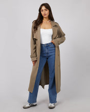 Load image into Gallery viewer, Eve Staple Trench Coat  Tan [siz:22]
