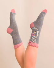 Load image into Gallery viewer, A-z Ankle Socks- P 
