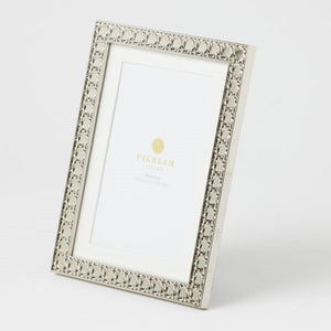 Banyan 4x6 Phone Frame- Silver 