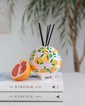 Load image into Gallery viewer, Moss St. Blood Orange Ceramic Diffuser 350ml
