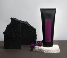 Load image into Gallery viewer, Scarlet &amp; Grace Hand Cream Black Raspberry &amp; Vanilla 100g
