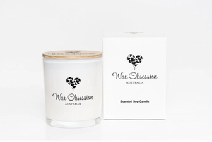 Signature Deluxe Large Candle - Guava & Lychee